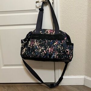 EUC Lululemon Gym To Win Duffel Bag Floral Backdrop Black Multi / Deep Coal